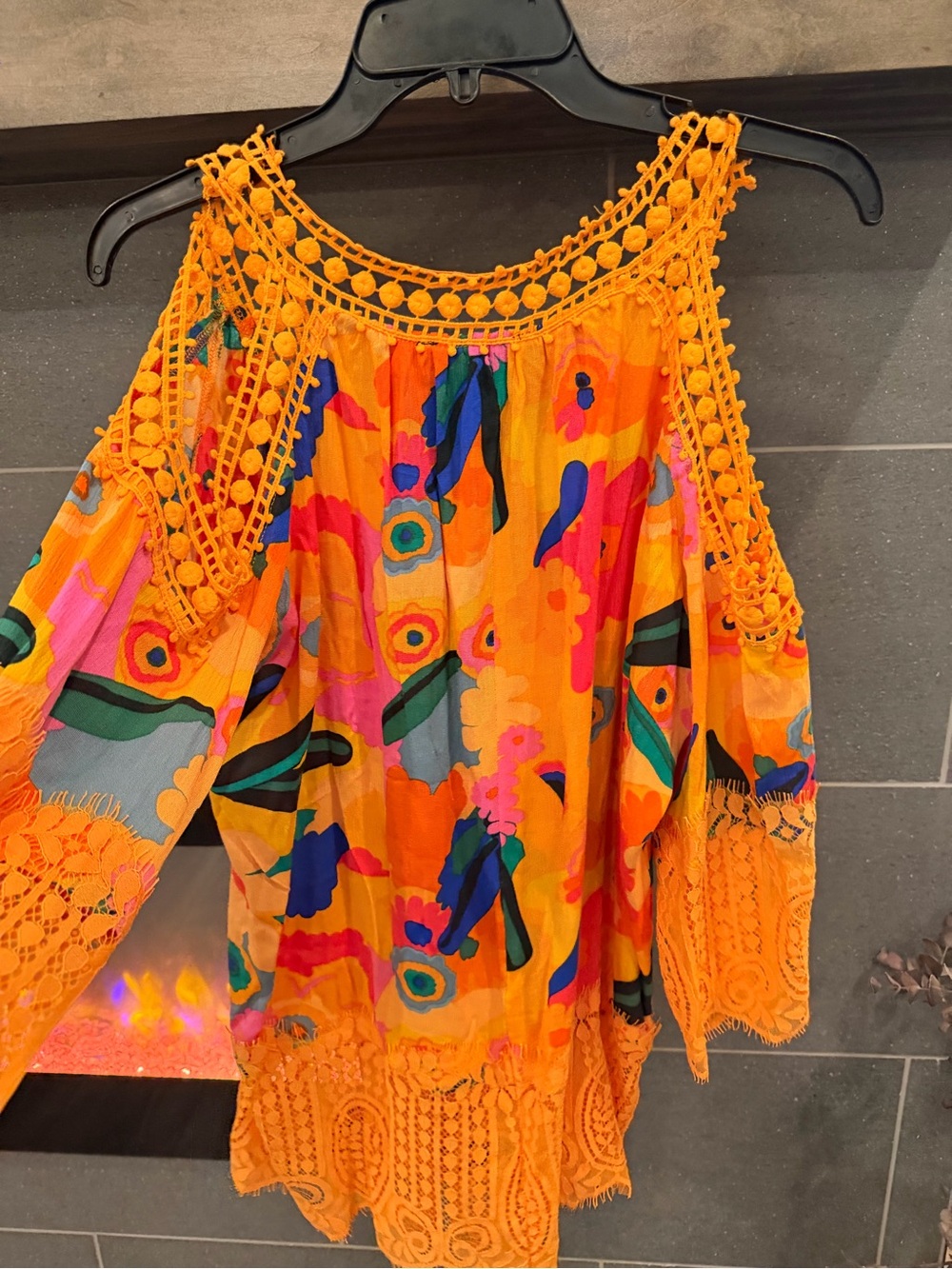 RAIN Orange Floral Boho Crochet Cold Shoulder Bell Sleeve Top Medium - Picture 9 of 9